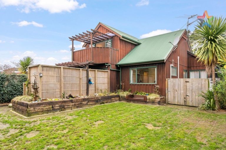Photo of property in 20 Mccarthy Grove, Clouston Park, Upper Hutt, 5018