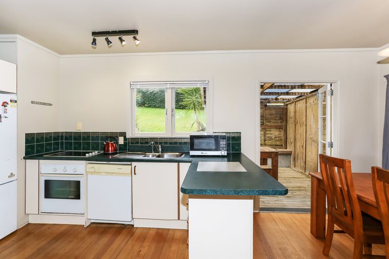 Photo of property in 4 Station Road, Pukekohe, 2120