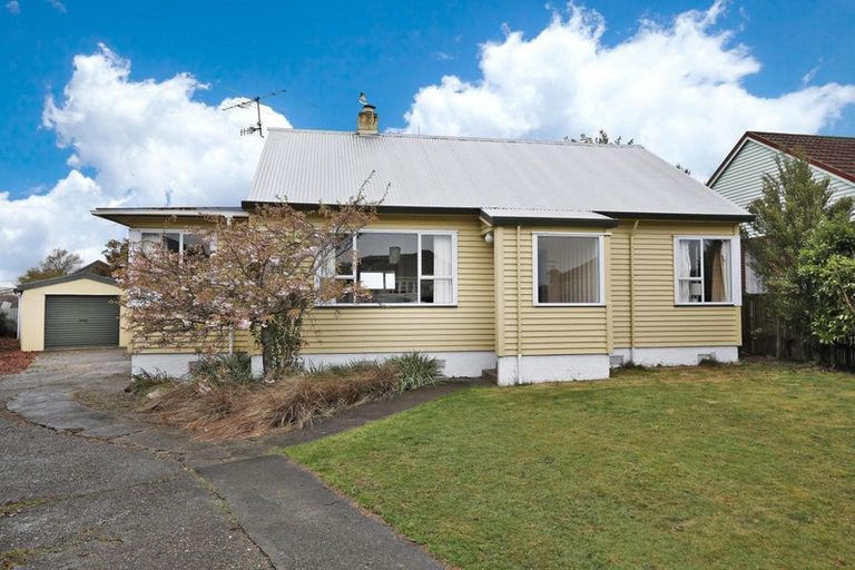 Photo of property in 22 Lockerbie Street, Turnbull Thomson Park, Invercargill, 9810