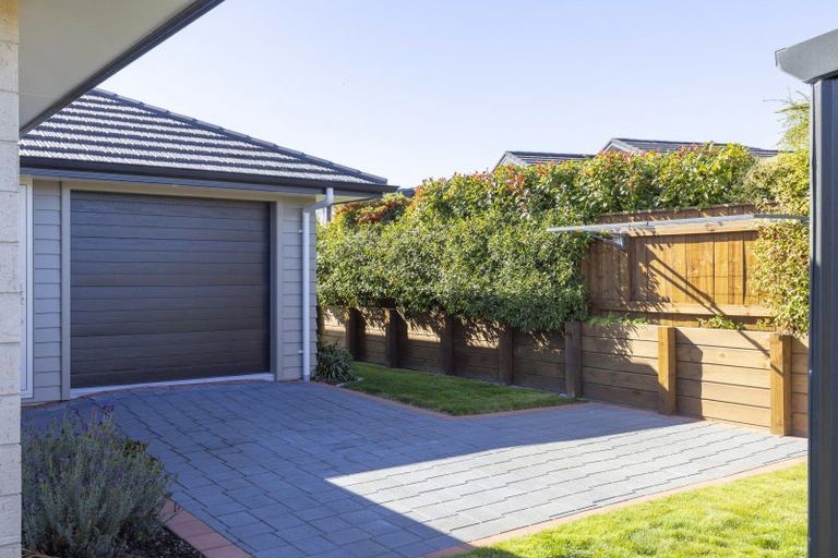 Photo of property in 4 Tuhua Close, Wharewaka, Taupo, 3330