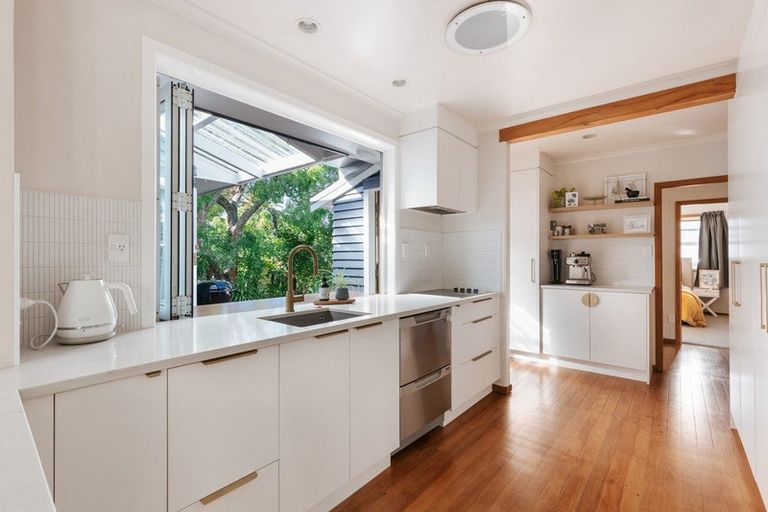 Photo of property in 77 Churchill Road, Judea, Tauranga, 3110