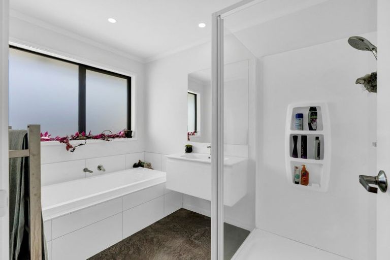 Photo of property in 26 Hodge Park Lane, Inglewood, 4330