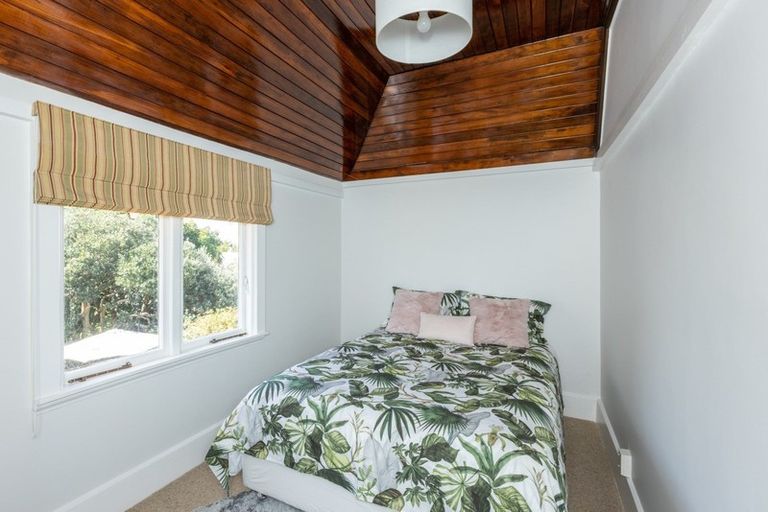 Photo of property in 20 Cameron Road, Bluff Hill, Napier, 4110