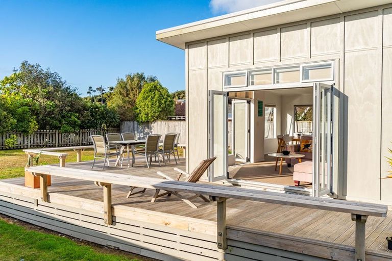 Photo of property in 44 Seabreeze Road, Mangawhai Heads, Mangawhai, 0505