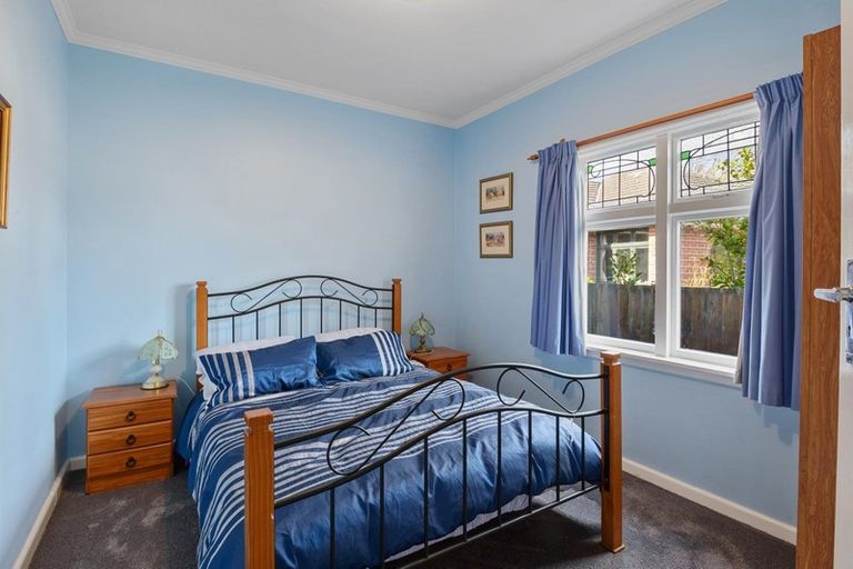 Photo of property in 94 Windermere Road, Papanui, Christchurch, 8053