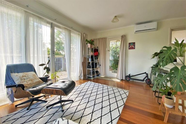 Photo of property in 14a Fairleigh Avenue, Mount Albert, Auckland, 1025