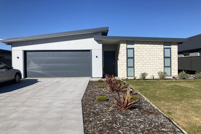 Photo of property in 11 Smitham Drive, Cromwell, 9310
