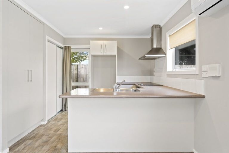 Photo of property in 12 Dermont Street, Bader, Hamilton, 3206