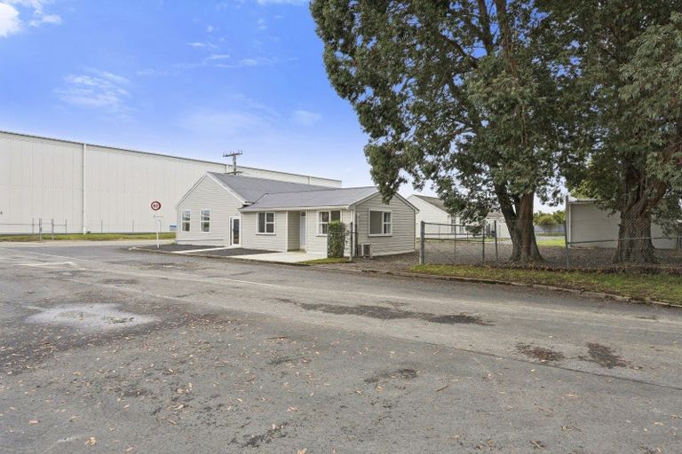 Photo of property in 205 Dukes Road North, Mosgiel, 9092