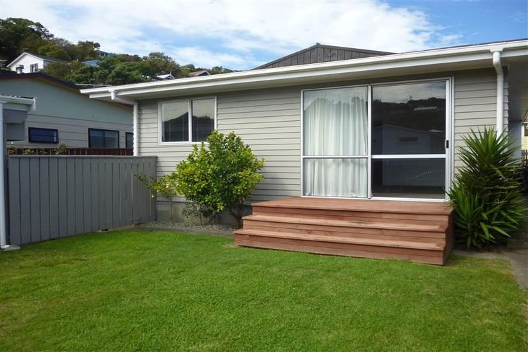 Photo of property in 6 Cluny Road, Plimmerton, Porirua, 5026