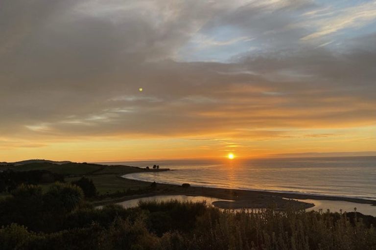 Photo of property in 8 Spiers Street, Kakanui, Oamaru, 9495