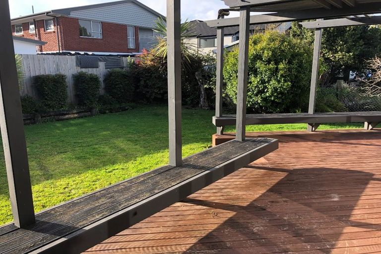 Photo of property in 268a One Tree Point Road, One Tree Point, 0118