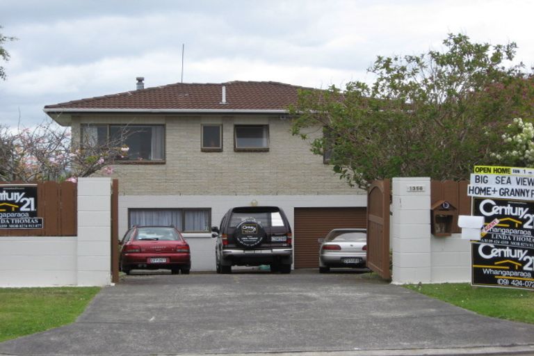 Photo of property in 1356 Whangaparaoa Road, Army Bay, Whangaparaoa, 0930