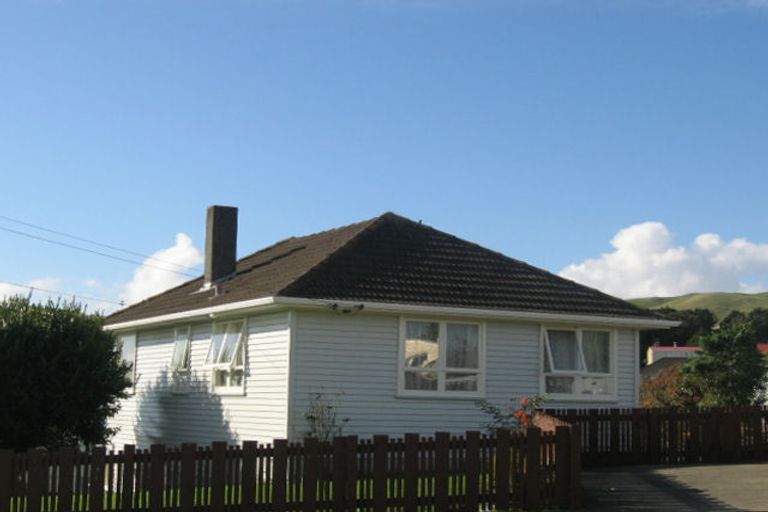 Photo of property in 11 Justine Street, Cannons Creek, Porirua, 5024