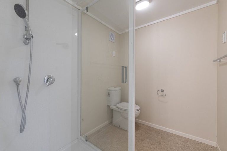 Photo of property in 140 Hakanoa Street, Huntly, 3700