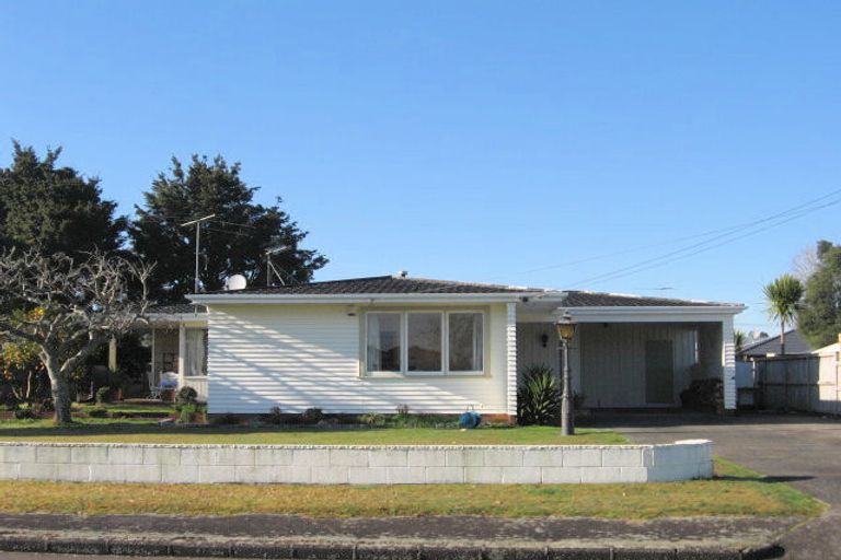 Photo of property in 2/29 Edmund Hillary Avenue, Papakura, 2110