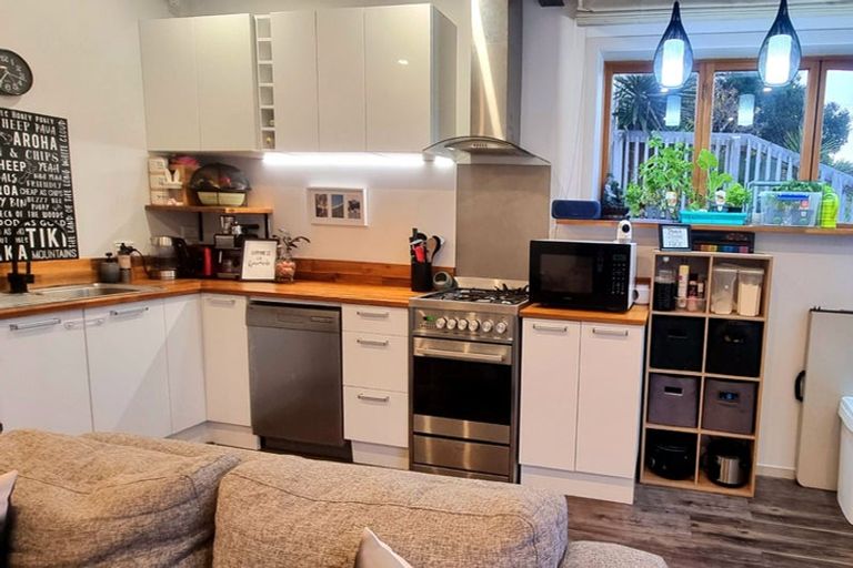 Photo of property in 95a Waiuta Street, Titahi Bay, Porirua, 5022