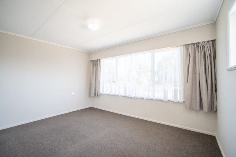 Photo of property in 26 Battersea Place, Roslyn, Palmerston North, 4414