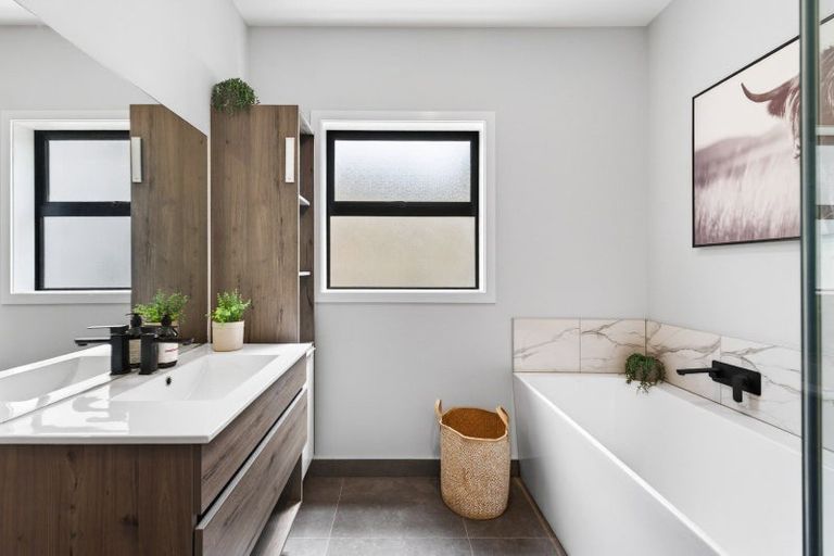 Photo of property in 86 Seafield Road, Eskdale, Napier, 4182