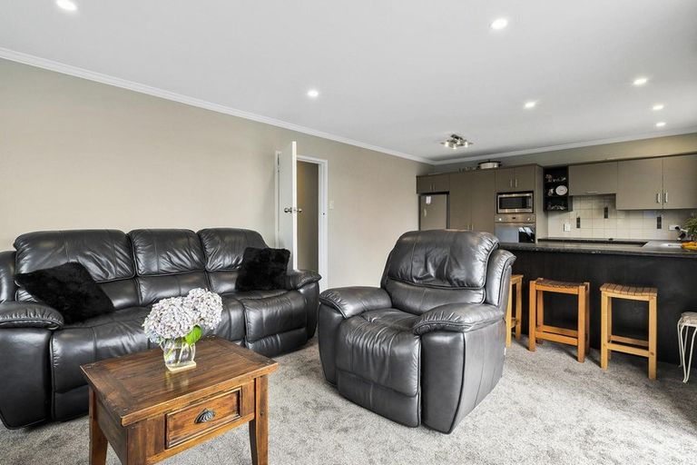 Photo of property in 6 Doon Street, Mosgiel, 9024
