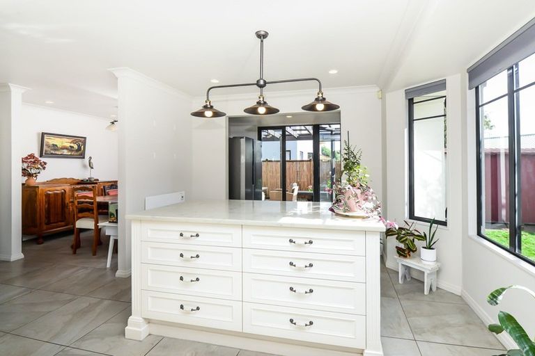 Photo of property in 41 Nielsen Gardens, Rototuna, Hamilton, 3210