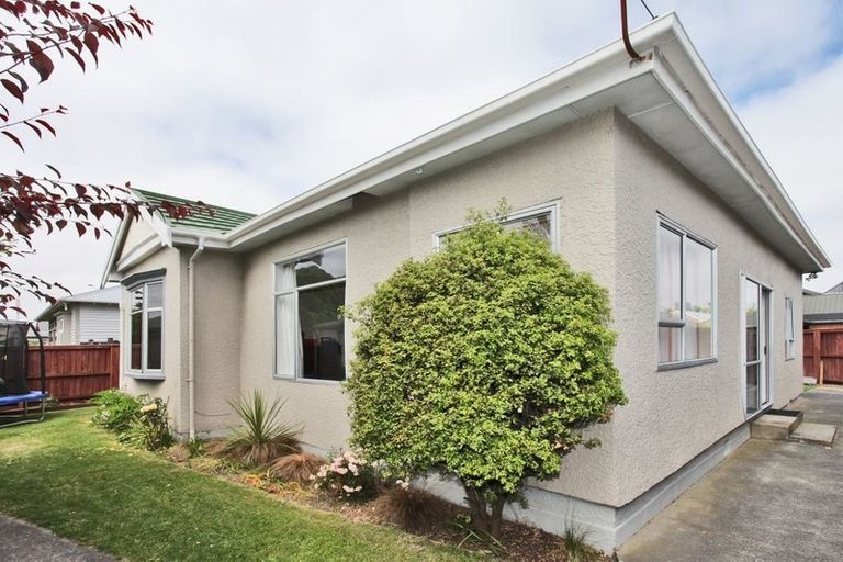 Photo of property in 128 Innes Road, St Albans, Christchurch, 8052