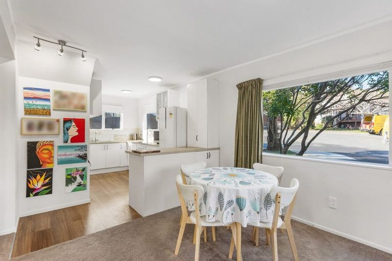Photo of property in 6 Bayou Lane, Churton Park, Wellington, 6037