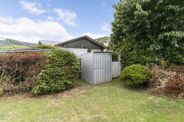 Photo of property in 5 Thurleigh Grove, Karori, Wellington, 6012