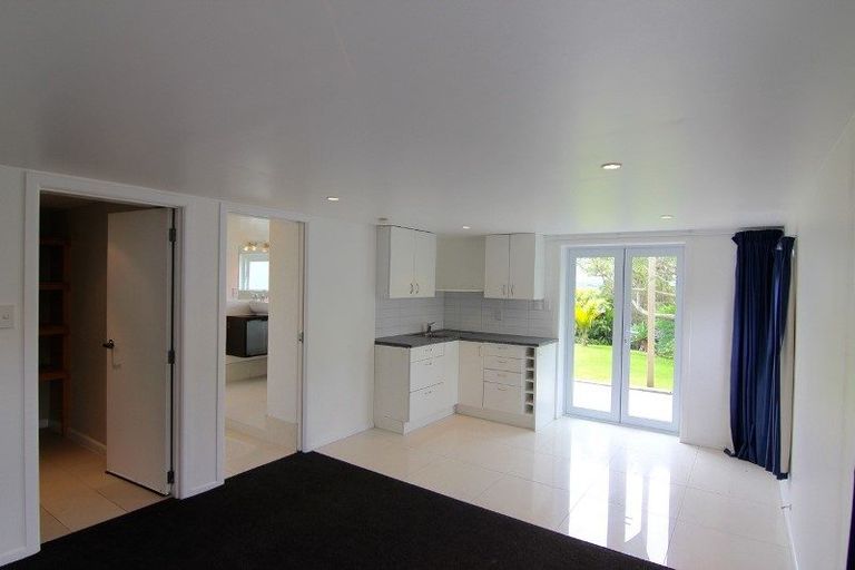 Photo of property in 17 Beatrice Avenue, Hillcrest, Auckland, 0627