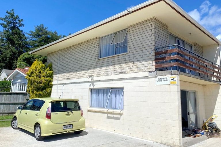 Photo of property in 1/54 Pembroke Street, Hamilton Lake, Hamilton, 3204