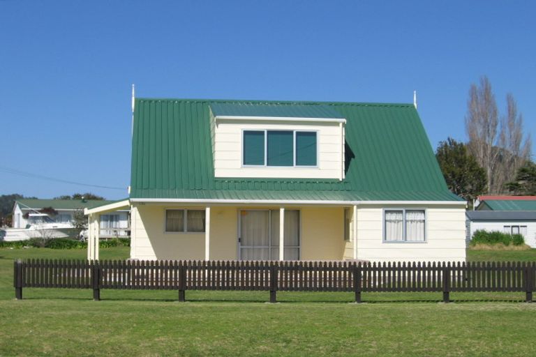 Photo of property in 126 Captain Cook Road, Cooks Beach, Whitianga, 3591