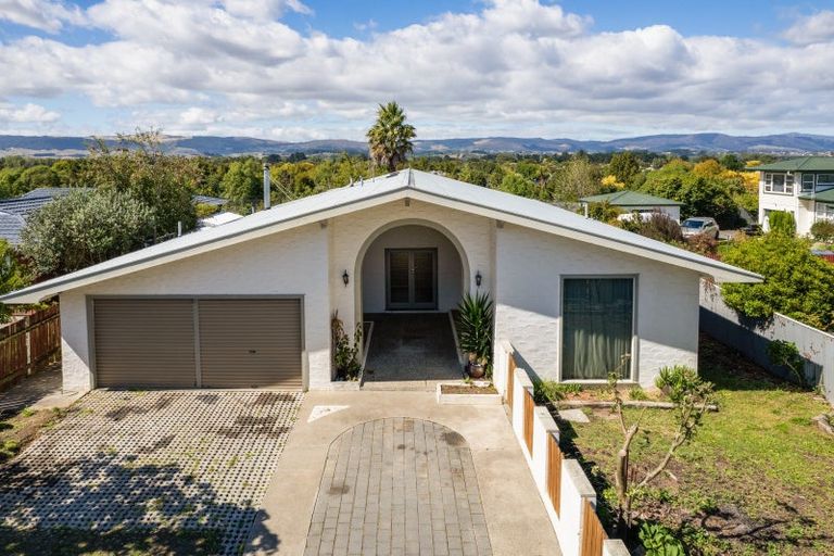 Photo of property in 247 Vogel Street, Roslyn, Palmerston North, 4414