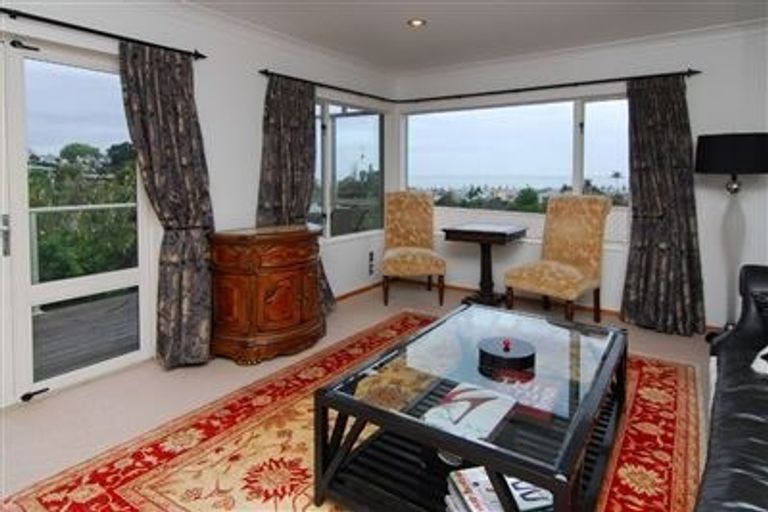 Photo of property in 16a Ormond Road, Hospital Hill, Napier, 4110