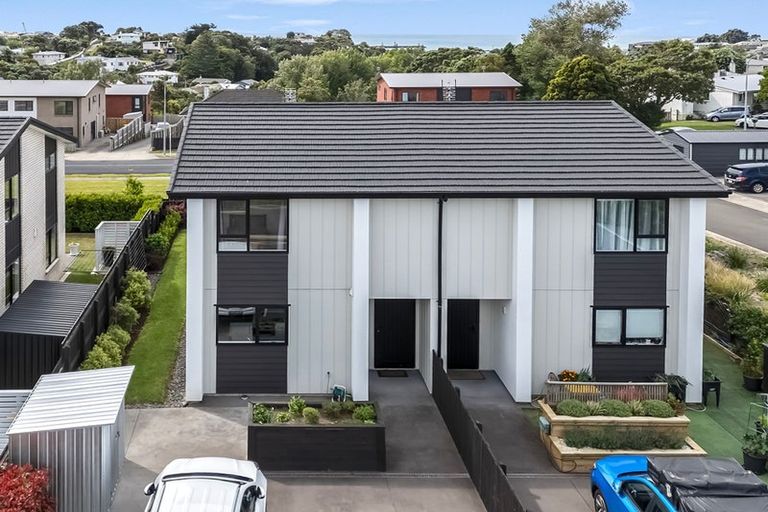 Photo of property in 94b Banks Street, Marfell, New Plymouth, 4310