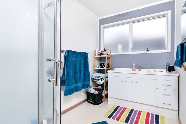 Photo of property in 44 Gallony Avenue, Massey, Auckland, 0614