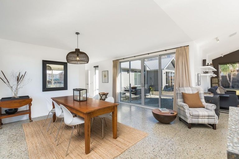 Photo of property in 6 Mathias Terrace, Arthurs Point, Queenstown, 9371