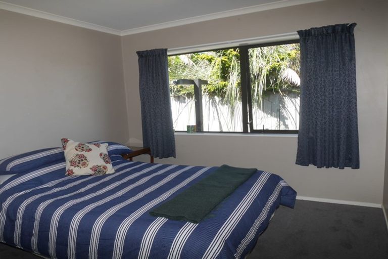 Photo of property in 121 Weggery Drive, Waikanae Beach, Waikanae, 5036