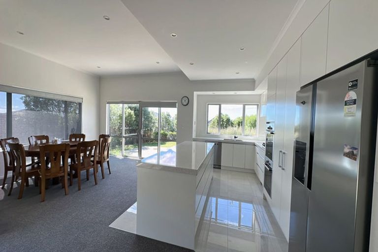 Photo of property in 72 Manuel Road, Silverdale, 0932