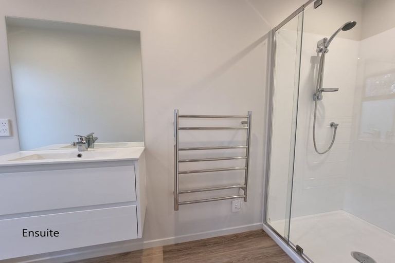 Photo of property in 2/338 Oxford Terrace, Avalon, Lower Hutt, 5011