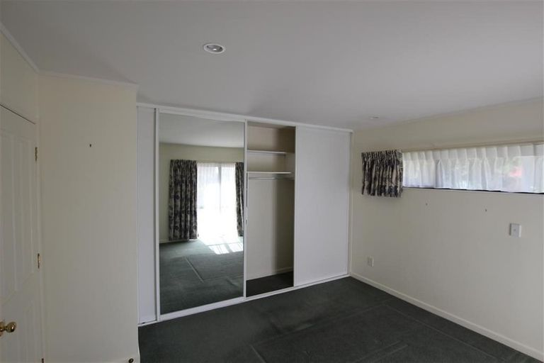 Photo of property in 1/12 Beatrice Avenue, Hillcrest, Auckland, 0627
