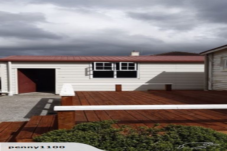 Photo of property in 25a Palmer Crescent, Silverstream, Upper Hutt, 5019