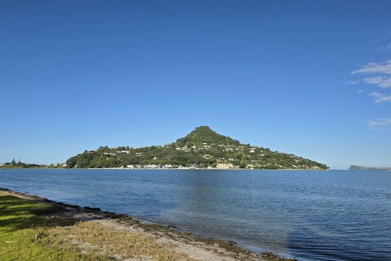 Photo of property in 36 Manaia Road, Tairua, 3508