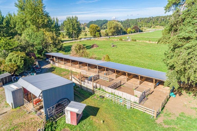 Photo of property in 179 Leedstown Road, Hunterville, Marton, 4787