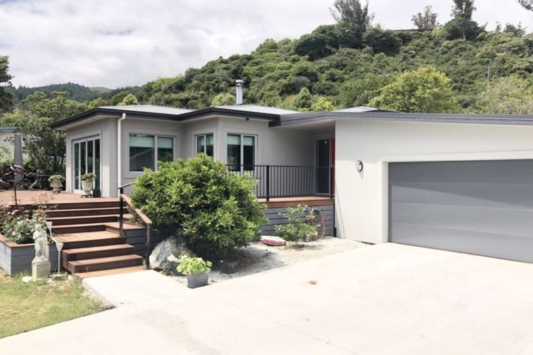 Photo of property in 40 Pohara Valley Road, Pohara, Takaka, 7183