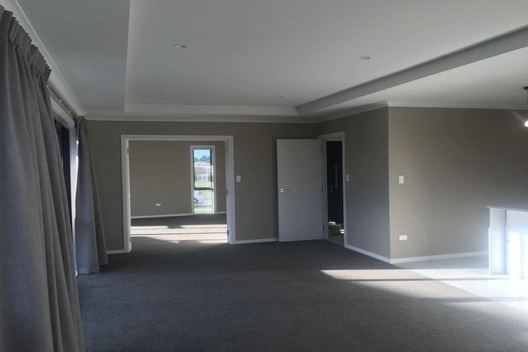Photo of property in 64 Watkins Drive, Rangiora, 7400