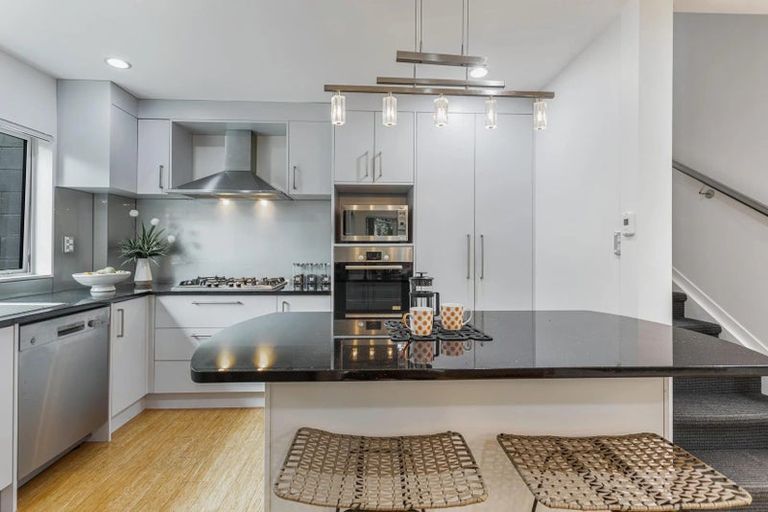 Photo of property in 676a East Coast Road, Pinehill, Auckland, 0630