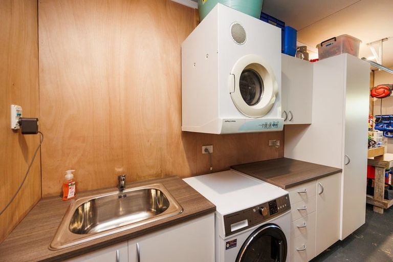 Photo of property in 18d Montgomery Terrace, Hokowhitu, Palmerston North, 4410