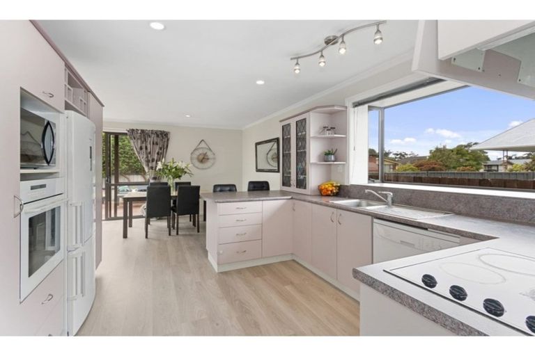 Photo of property in 47 Kathleen Crescent, Hornby, Christchurch, 8042