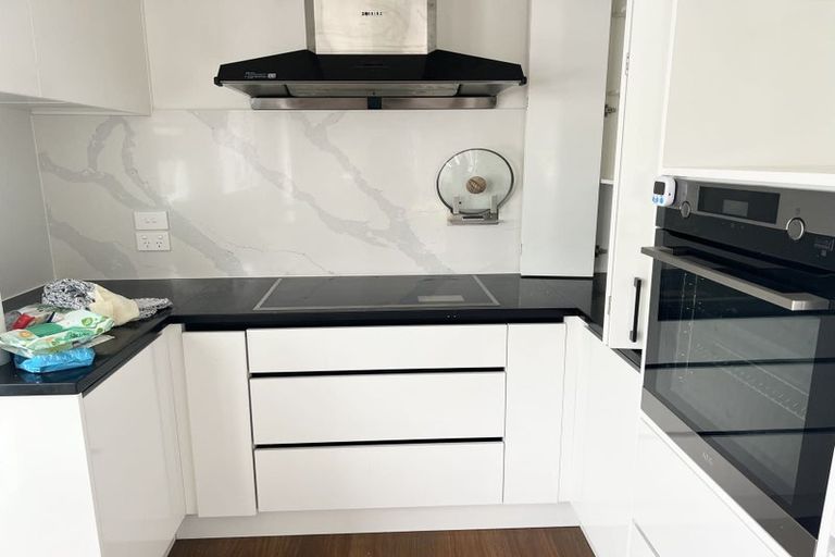 Photo of property in 640 Beach Road, Browns Bay, Auckland, 0630