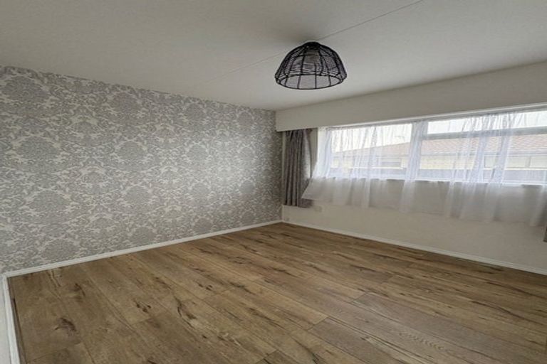 Photo of property in 21 Meadowbrook Drive, Cloverlea, Palmerston North, 4412